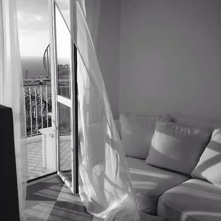Apartment Lux Apartment ! Swimmingpool ! Parking ! Separate Entrance ! Separate Territory ! *
