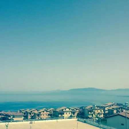 Apartment Lux Apartment ! Swimmingpool ! Parking ! Separate Entrance ! Separate Territory ! *