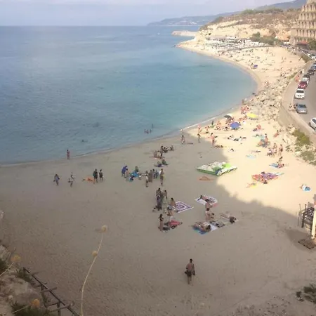 Apartment Lux Apartment ! Swimmingpool ! Parking ! Separate Entrance ! Separate Territory ! Pizzo (Calabria)