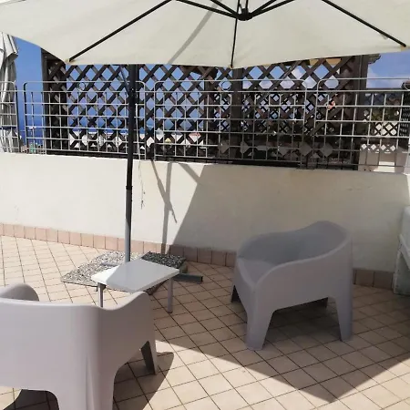Lux Apartment ! Swimmingpool ! Parking ! Separate Entrance ! Separate Territory ! Apartment